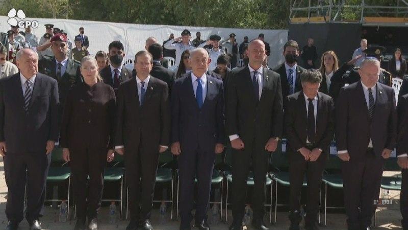 ליד ושם הנוכל <a href="/netanyahu/">Benjamin Netanyahu - בנימין נתניהו</a> יכול להגיע.
לבית המשפט? מסוכן!