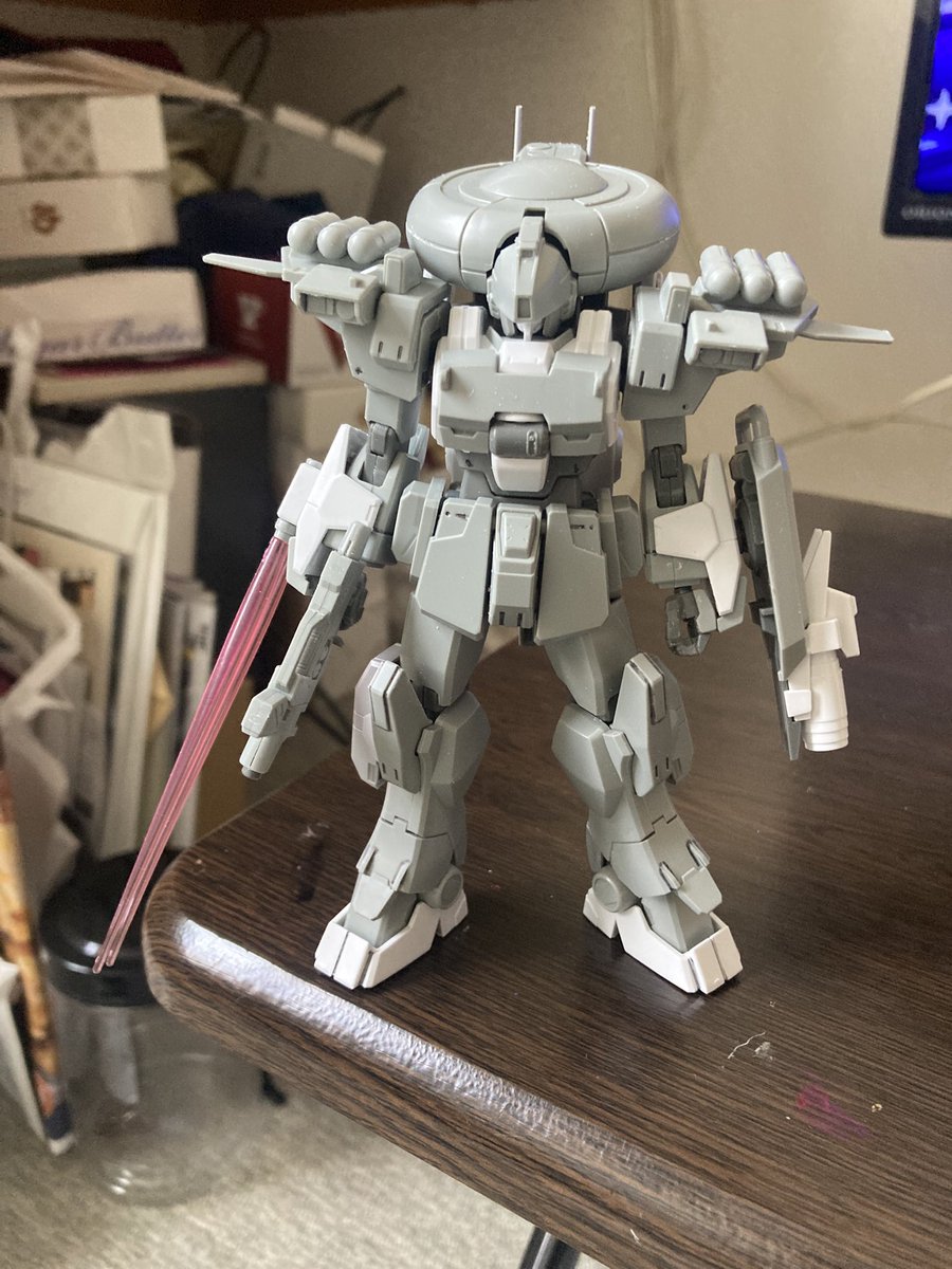 nesanhashare's tweet image. やっぱ
#シャドウファントム！

武器がショートバレル、
サーベルラック付けてるのは気まぐれです。

#ガンプラ
#HGBF
#EZSR