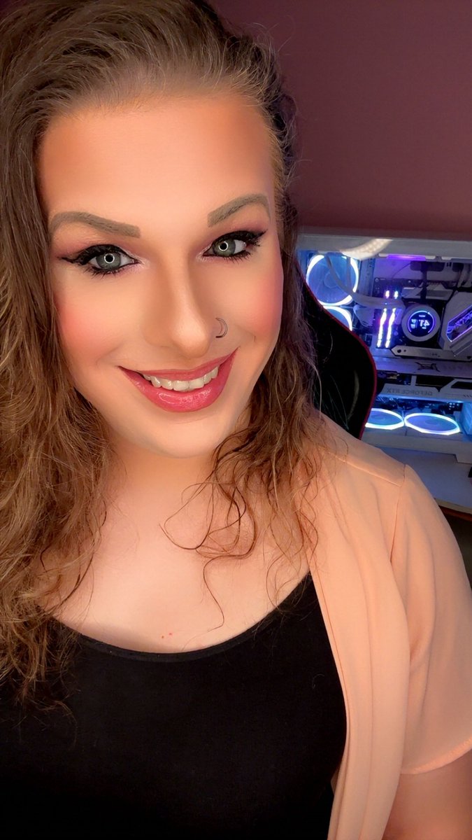 YoGirlKillz's tweet image. 🔥 Your favorite flirty COD girl is live
😘 come flirt with me while I ruin lobbies and maybe your sleep schedule 💤 

😘 twitch.tv/yogirlkillz

😘 kick.com/yogirlkillz 

#Twitch #KickStreamers #TwitchStreamers #warzone #callofdutywarzone #callofdutymore