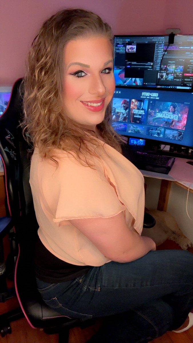 YoGirlKillz's tweet image. 🔥 Your favorite flirty COD girl is live
😘 come flirt with me while I ruin lobbies and maybe your sleep schedule 💤 

😘 twitch.tv/yogirlkillz

😘 kick.com/yogirlkillz 

#Twitch #KickStreamers #TwitchStreamers #warzone #callofdutywarzone #callofdutymore