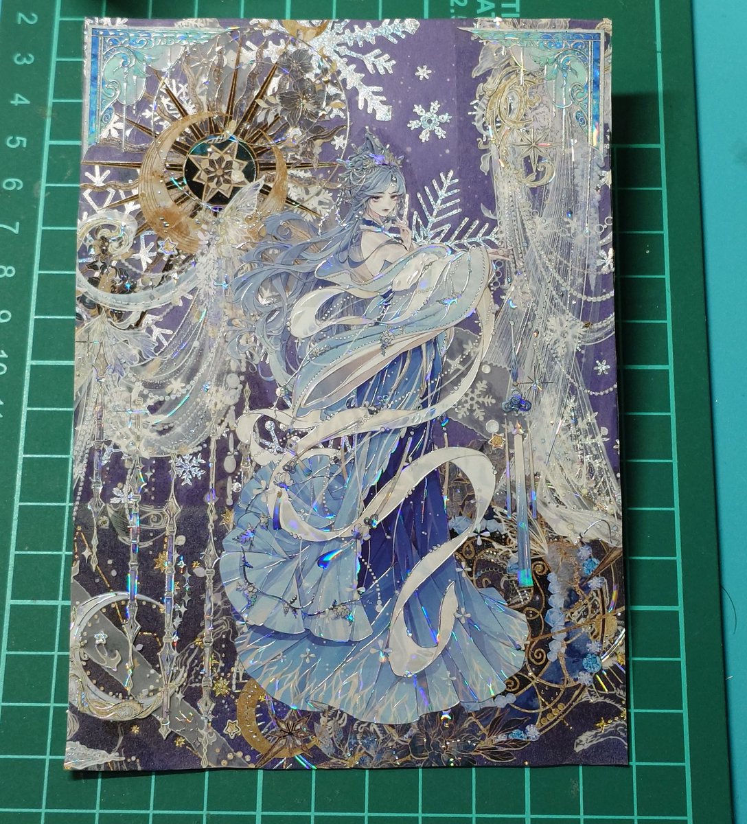 ake_collage's tweet photo. 数年前に作って放置してた背景を使った！
カーテン素材とか、モチーフいろいろ使いすぎた気がする…💦

#コラージュ
#コラージュ好きな人と繋がりたい https://t.co/0yGa5vYNNJ