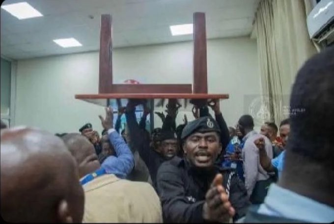 🥊𝐁𝐨𝐝𝐲 𝐆𝐮𝐚𝐫𝐝 Okafor tweet media