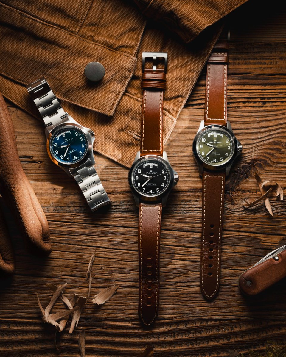 hamiltonwatch's tweet image. The new Khaki Field King brings a cleaner dial, 10‑bar resistance and an 80‑hour movement — built for everyday freedom and weekend escape: ms.spr.ly/6010Q7m3Q

#hamiltonwatch 
(Ref. H64475140 - H64475531 - H64475560)