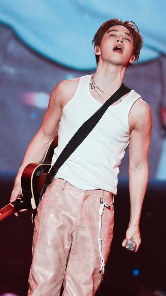 HenryPrince_'s tweet photo. #HENRY #HenryLau
#헨리  ❤️ #刘宪华 #劉憲華  

【Prince预览】 260412 南京·乐见潮向音乐嘉年

下一次让我们演唱会见面吧 https://t.co/LjEYKGBXKp