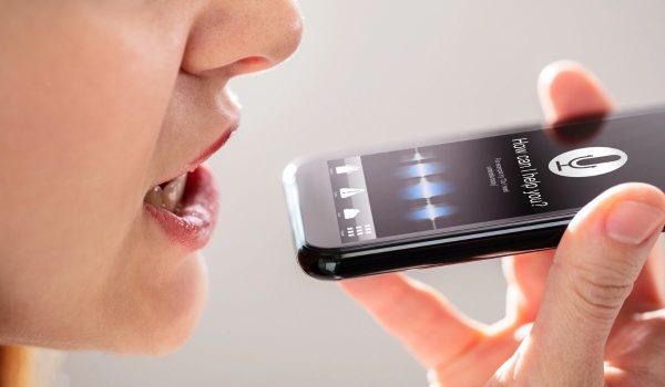 Siecledigital's tweet image. Arnaque au faux colis : pourquoi ce message vocal peut-il vous faire tomber dans le piège ? dlvr.it/TS1qq3 #Médias #Internet