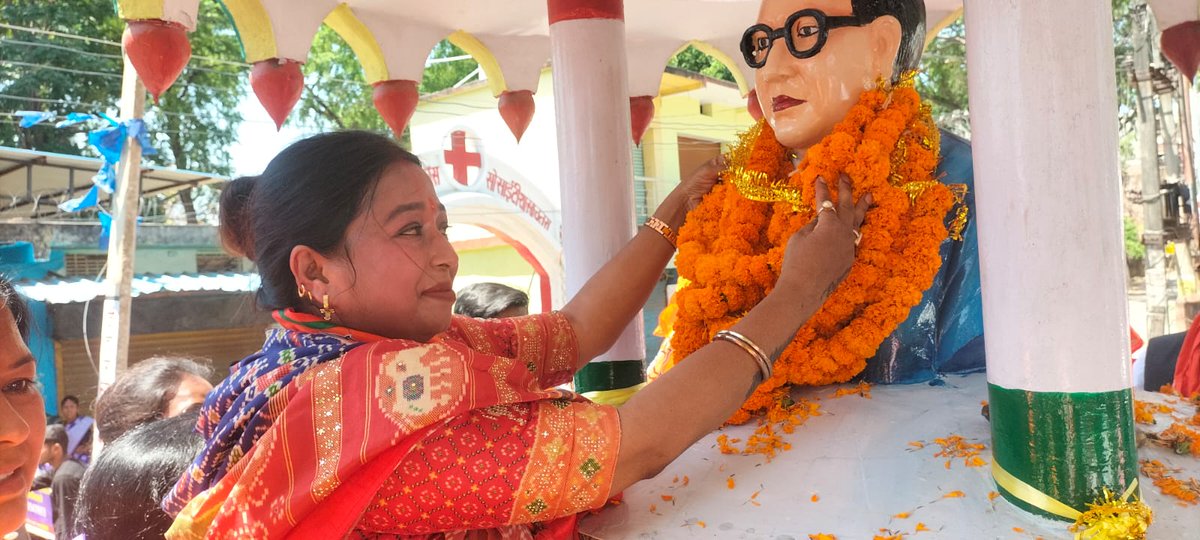 AnamikaDevi19's tweet photo. समानता, न्याय और अधिकार की जो लौ डॉ. भीमराव आंबेडकर ने जलाई, वही आज हमारे संविधान की आत्मासमानता, न्याय और अधिकार की जो लौ डॉ. भीमराव आंबेडकर ने जलाई, वही आज हमारे संविधान की आत्मा है।
#AmbedkarJayanti https://t.co/Af8f0J97fP