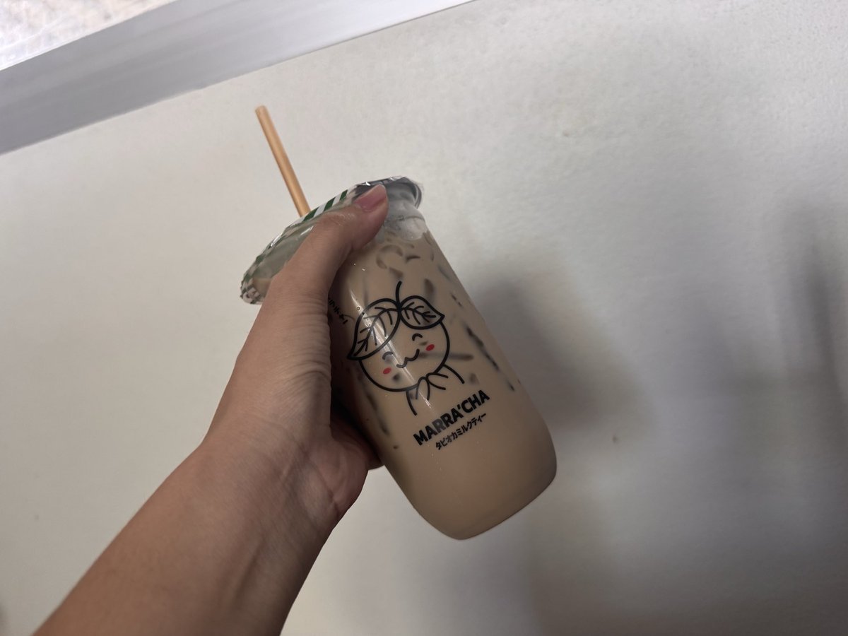 เมื่อวานขึ้นสตรีมบอกว่าจะลดน้ำหวานน้ำอัดลม

//เพื่อนฉันวันนี้ : ซื้อมาฝากจ้าา
