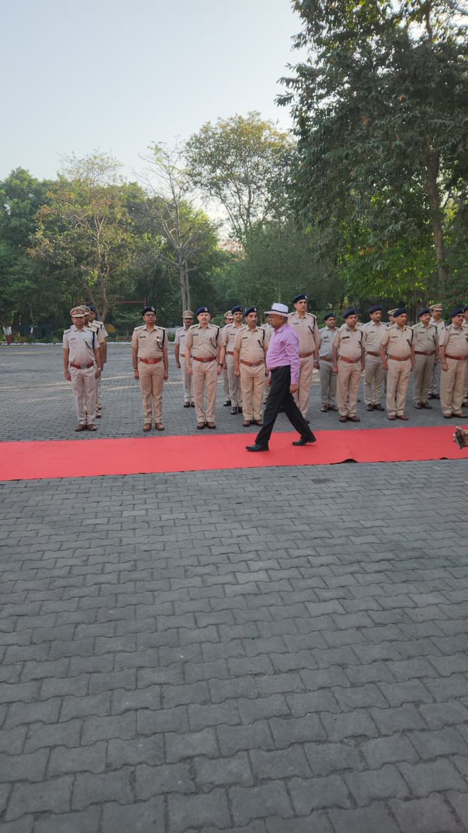 Delhi Fire Service tweet media