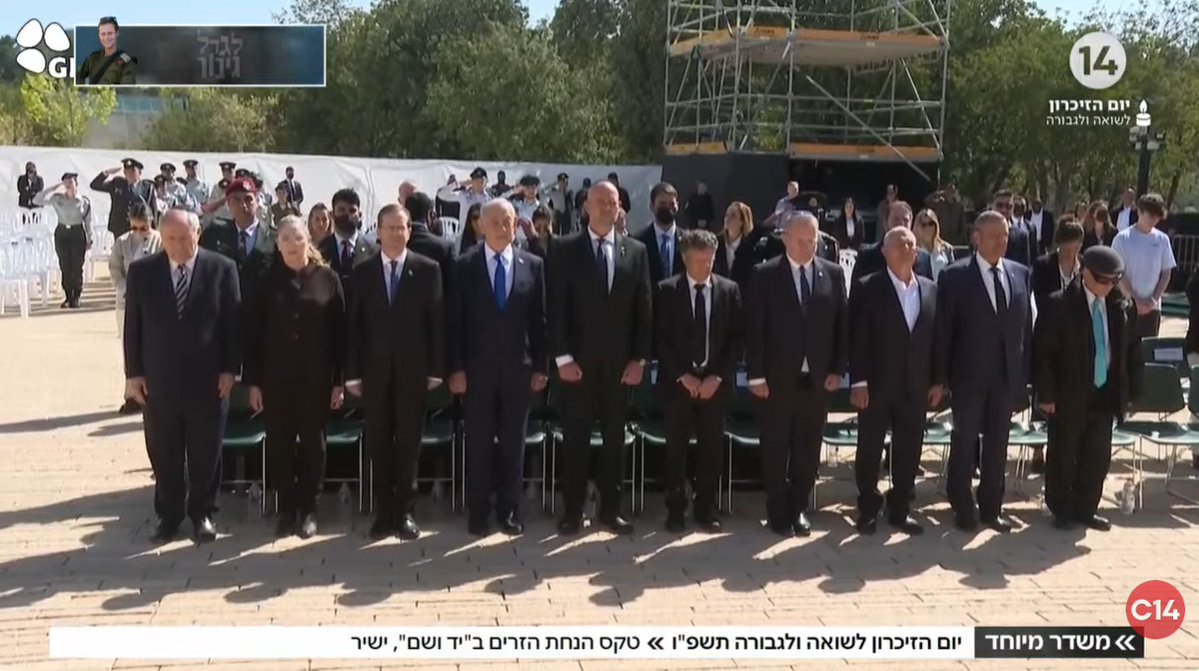 Hagar Sides ‏‎هاجر سيدس tweet media