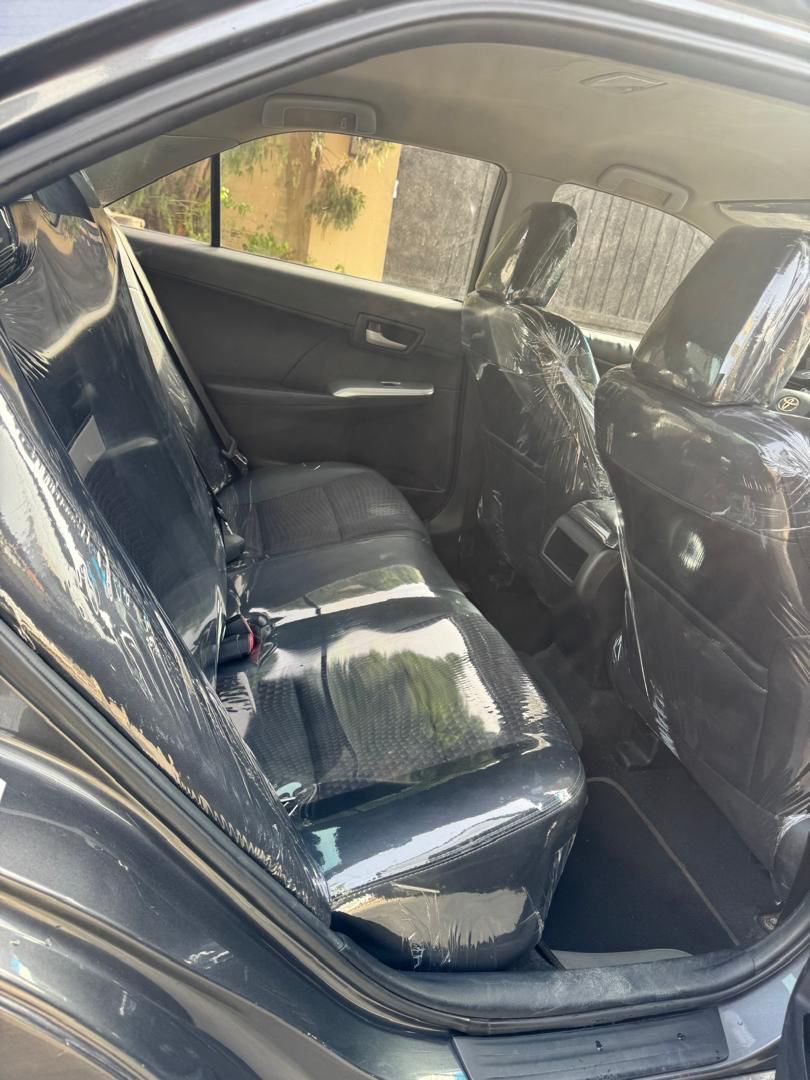 Fourwheelsautos's tweet image. Fastest Finger!!
Toyota Camry 2012 Sport

Foreign used (Tokunbo) 🇺🇸
Duty paid ✅
March 2026 entry

Clean, sporty and ready to go — no waiting, no extra costs.

Smooth drive, reliable engine and that classic Camry comfort.

💰 ₦12.2M
📍 #Lagos

Rush me now, before you hear ….