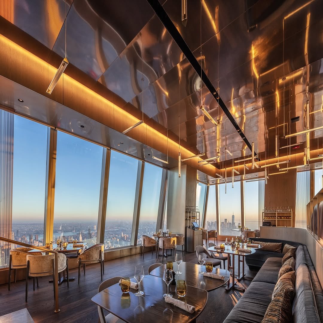 TheeVibeGuide's tweet photo. The Edge, New York City. ๐๏ธ๐บ๐ธ
#NYC #TheVibeGuide #Manhattan https://t.co/UExsX6nsCf