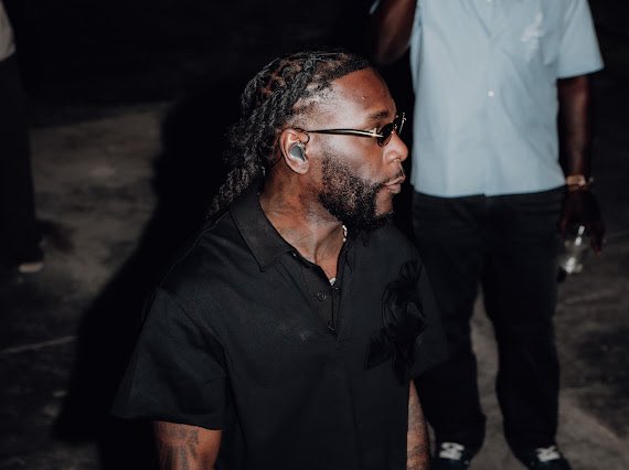 Toluwase tweet media