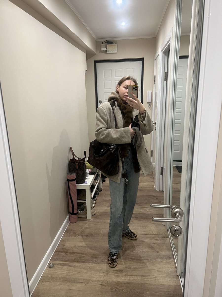 abaklya's tweet photo. мне надоел х. 15 лет писала тут заметки, как мини дневник, и вот само приложение уже стало бесить https://t.co/QVmP4NMaQN
