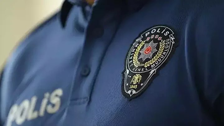 📌BAHÇELİ’DEN POLİSLERE

📌”Türk polisi yalnız değildir yalnız bırakılmamalıdır”

📌Fazla Mesai

“Emniyet mensubu kardeşlerimizin hayat şartları görmezden gelinemez fazla mesai sorunu ihmal edilemez. Türk polisi yalnız değildir yalnız bırakılmamalıdır.”

#SONDAKİKA
