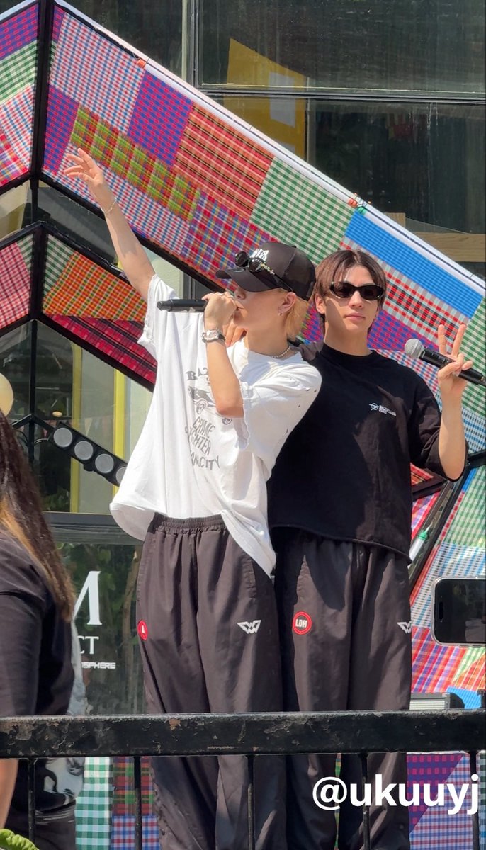 Ttttoaste's tweet image. ✌️🥰🥰🥰かわいい
#WOLFHOWLHARMONY #WHH #GHEE
 #HIROTO