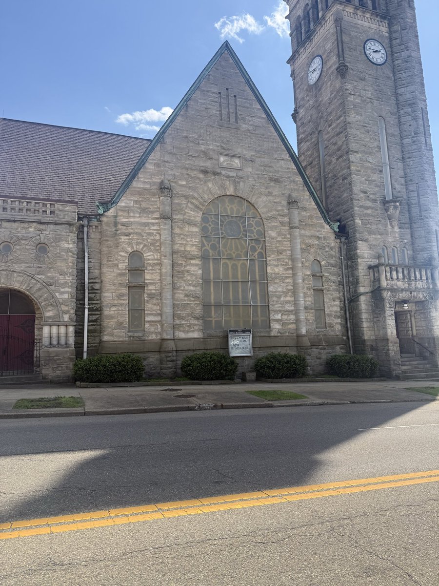 TruthHrtzRadio's tweet photo. If we could build this today we would.
#Tartuffian . I might be a Weed selling DJ ..
But Stark County Ohio Is It!! 
If you look at my video driving up the hill behind this thing!🔥🔥🔥🔥🔥👑🥂💯🤯🫡 https://t.co/eIM9wPj53e
