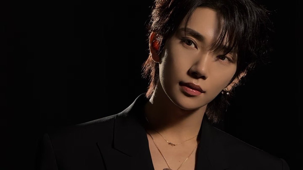 eru (ฬ์) (@makeshuausmile) on Twitter photo 