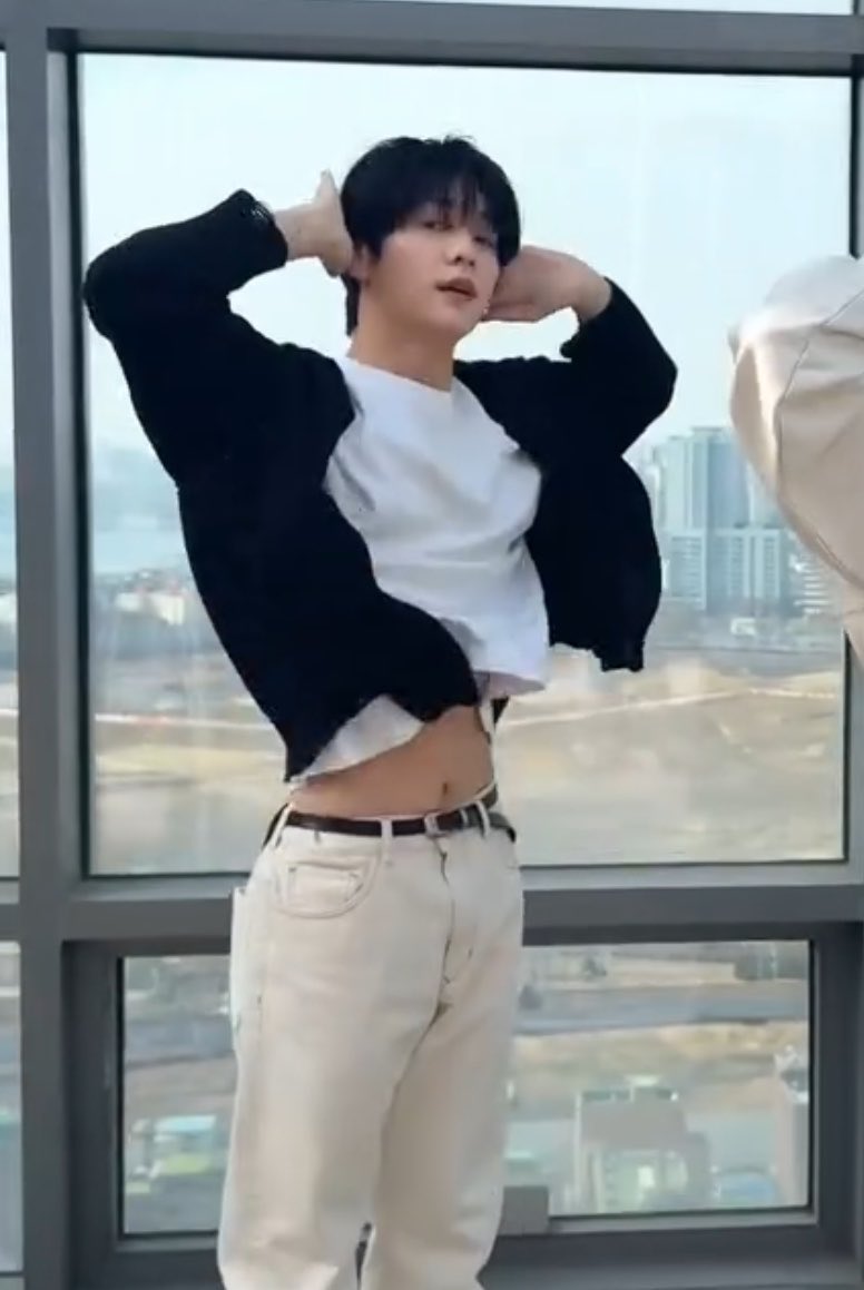 jaz 🐰🍀 tweet media