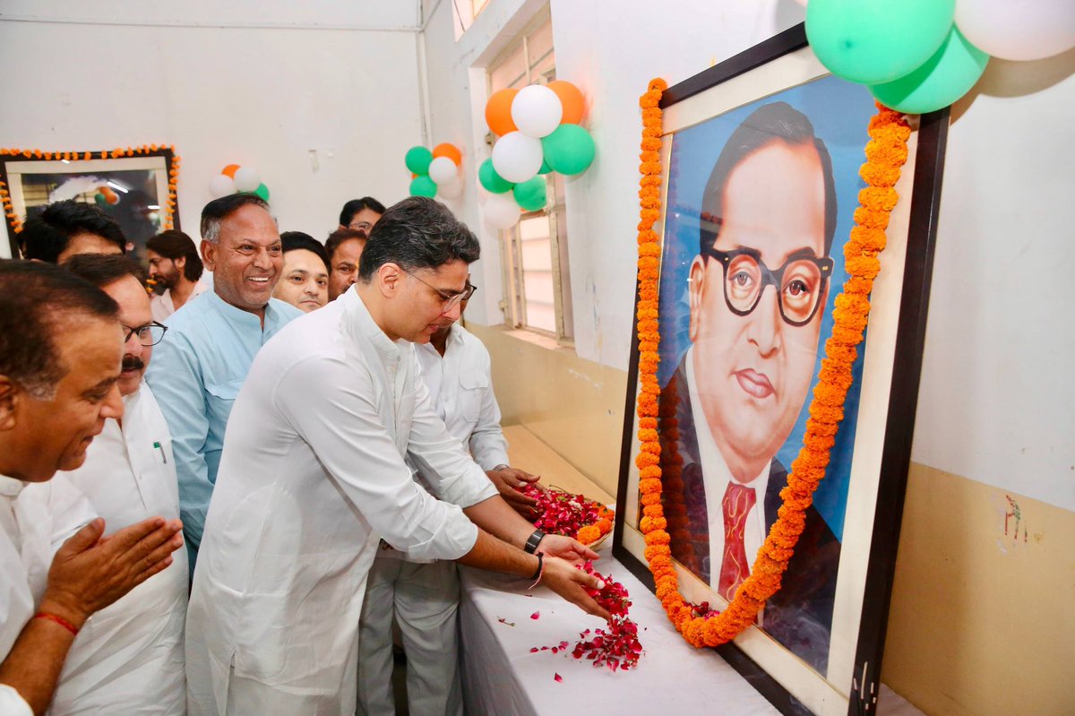 SachinPilot's tweet photo. बाबा साहेब भीमराव अंबेडकर जी की जयंती के अवसर पर प्रदेश कांग्रेस मुख्यालय में श्रद्धांजलि अर्पित की तथा आयोजित संगोष्ठी को संबोधित किया।

बाबा साहेब का योगदान अमिट है। उन्होंने अपने जीवनकाल में  समानता और सामाजिक उत्थान का जो गहरा संदेश दिया, उसके लिए देश और समाज उनके प्रति सदैव कृतज्ञ रहेंगे। उन्होंने संविधान के निर्माण से देश को लोकतंत्र, न्याय और समान अधिकारों की मजबूत नी��व प्रदान की।

@I_SunilSharma @RafeekKhanInc @PSKhachariyawas @AminKagziINC