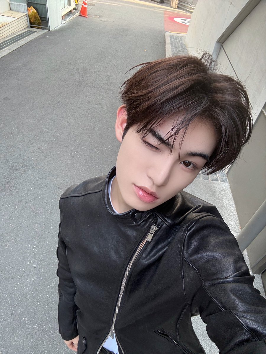 babsim_6's tweet photo. 🖤 https://t.co/Ins0g3pskM