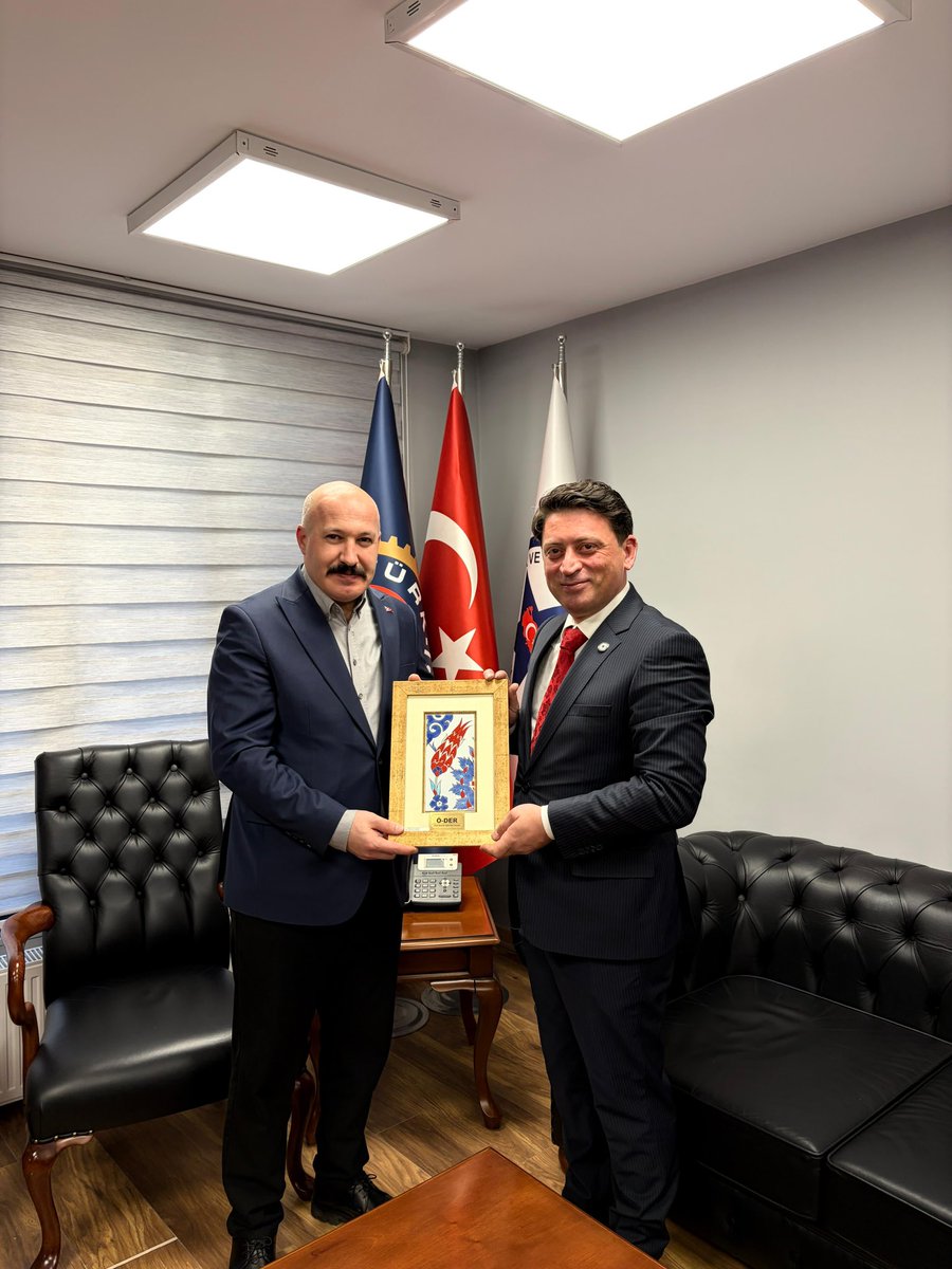 Özel Güvenlik Eğitimcileri Derneği (Ö-DER) Yönetim Kurulu Başkanı Hace Muhammed Tırımoğlu sendikamıza ziyaret gerçekleştirdi..
Gerçekleşen ziyarette özel güvenlik sektörüne yönelik istişare gerçekleştirdik..

Özel Güvenlik Eğitimcileri Derneği (Ö-DER) Yönetim Kurulu Başkanı Hace