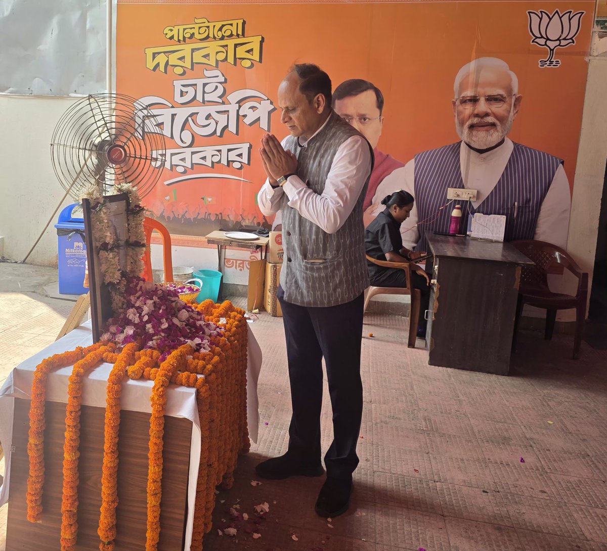 भारतीय संविधान के शिल्पकार 'भारत रत्न' बाबा साहब डॉ. भीमराव आंबेडकर जी की जयंती पर विनम्र श्रद्धांजलि।
उनका प्रेरक जीवन हम सभी के लिए सदैव पथप्रदर्शक रहेगा।