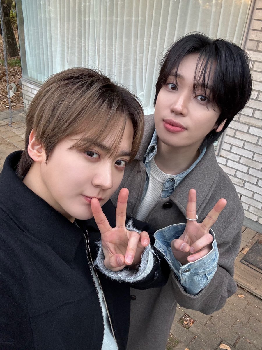 틴탑(TEEN TOP) tweet media