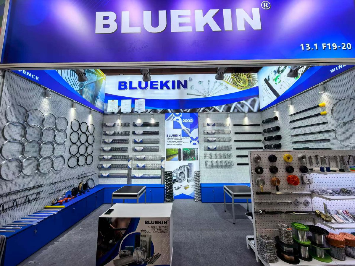 tjbluekin's tweet image. Booth setup in progress for Canton Fair 2026 🔨
Bluekin is getting ready to welcome global buyers at Booth F19-F20, Hall 13.1 Area B. See you April 15–19!
🌐 bluekin.com
📩 bluekinwire@gmail.com
#bluekinindustries #cantonfair #boothsetup #tradeshow #wiremesh #hardware