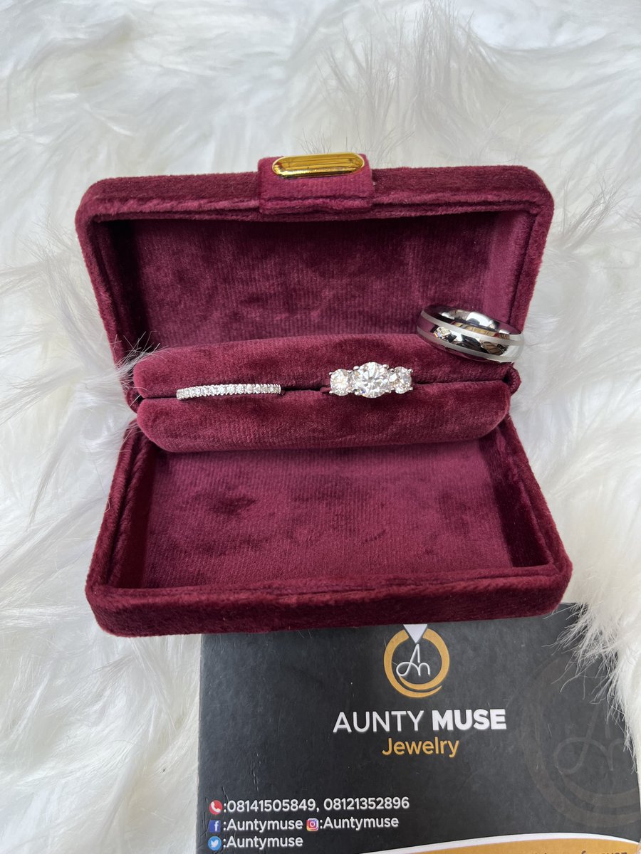 Beauty Couples Ring 
Available 
#250,000
VVS all stones Moissanite 
Comes with GRA Certificate 
Metal Stamp 925 Sterling 
Diamond Selector II Tester Pass
Moissanite Tester Pass
