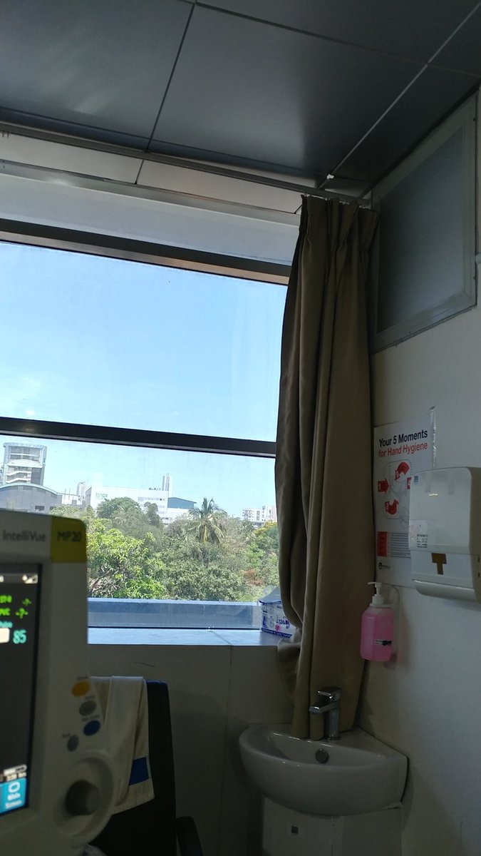 미소탬 tweet media