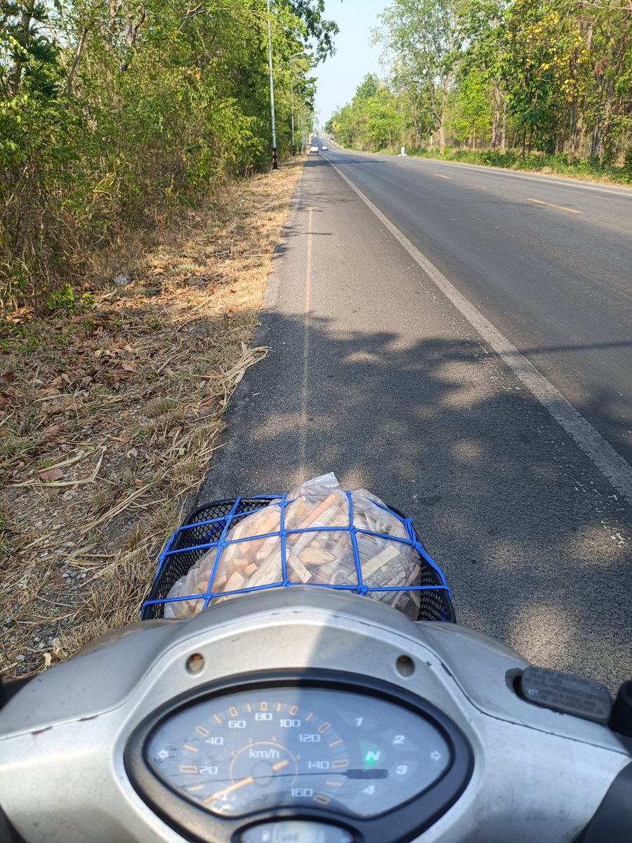 Apirak😊😊 tweet media