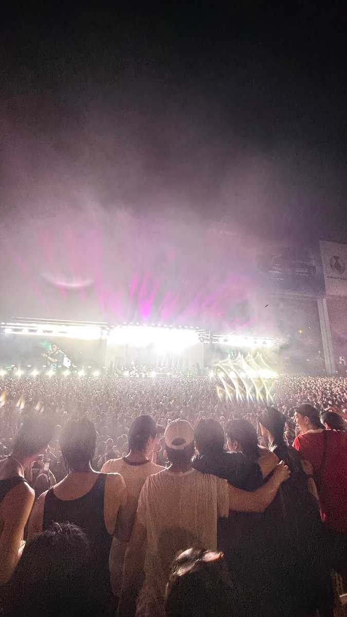 mama bear 🧸🍯 tweet media