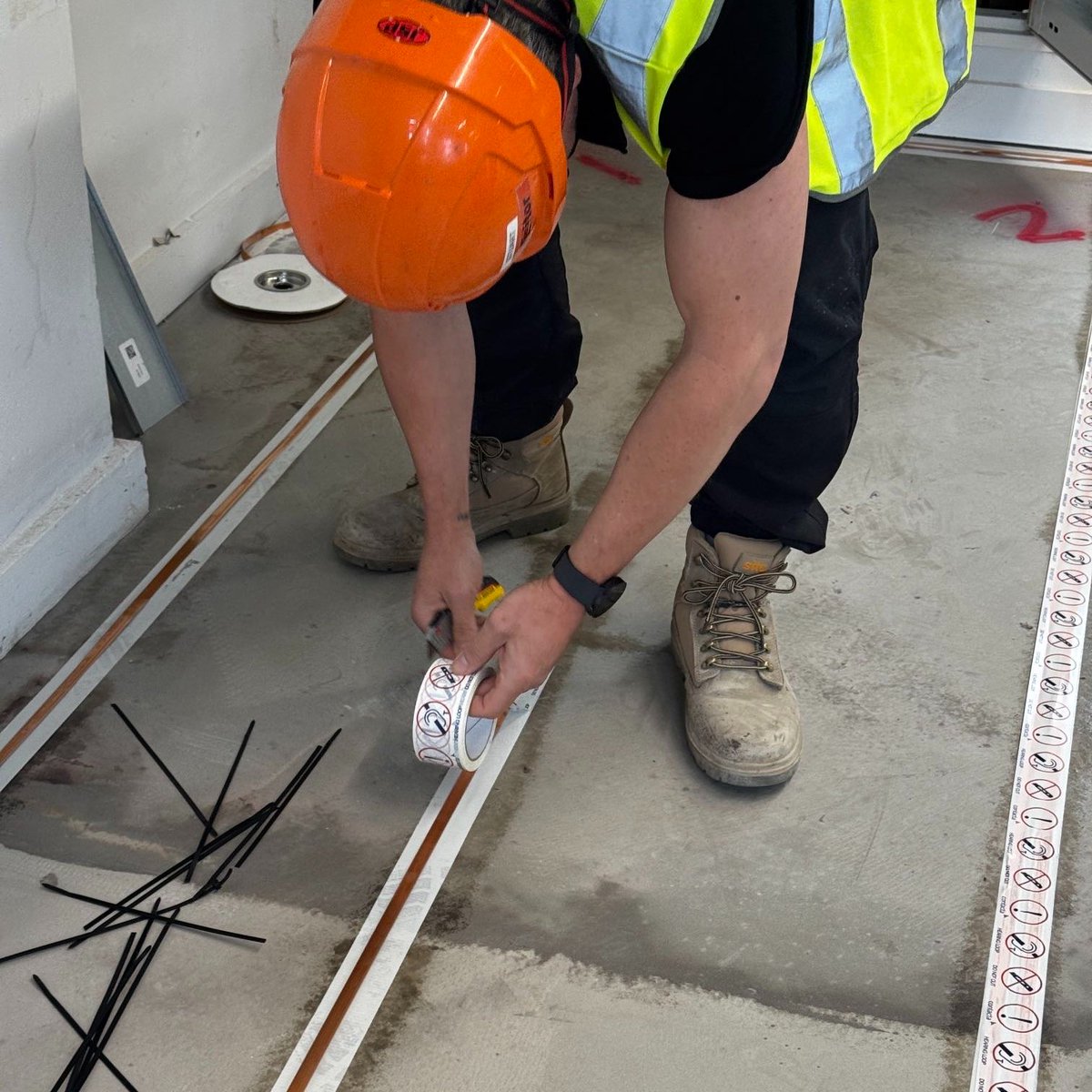 ContactaSystems's tweet image. We're shining a spotlight on our engineers this morning and their commitment to creating accessible environments for people with #HearingLoss.
Whether working on their own or in a team, they approach every job with professionalism and attention to detail.
#AVEngineer #avtweeps