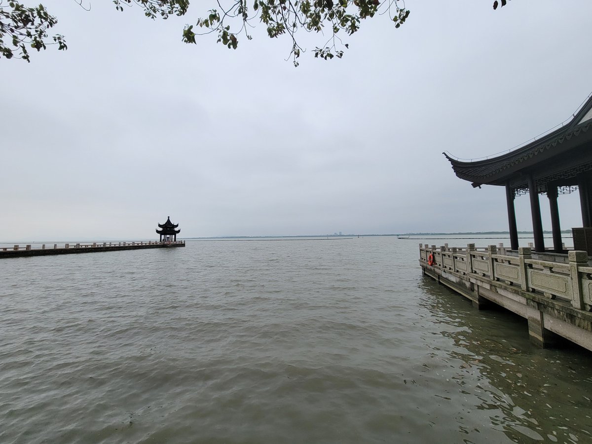 HHQLZ_999 tweet media