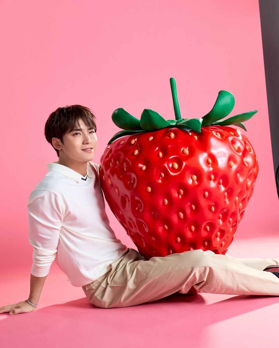 𝐏𝐞𝐭𝐫𝐚 tweet media