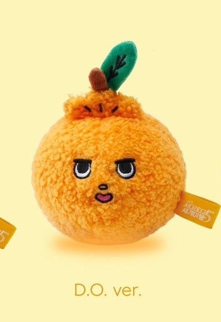 gwenchanadoh's tweet photo. the tangerine merch just reminds me of this fried eggsoo edit😭😭😭  https://t.co/DT1fbhDavn https://t.co/JDj069TApI