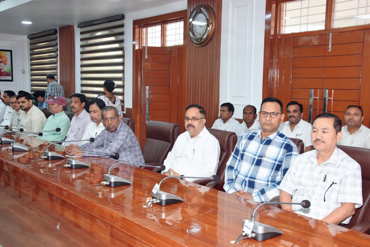 DM LAKHIMPUR KHERI tweet media