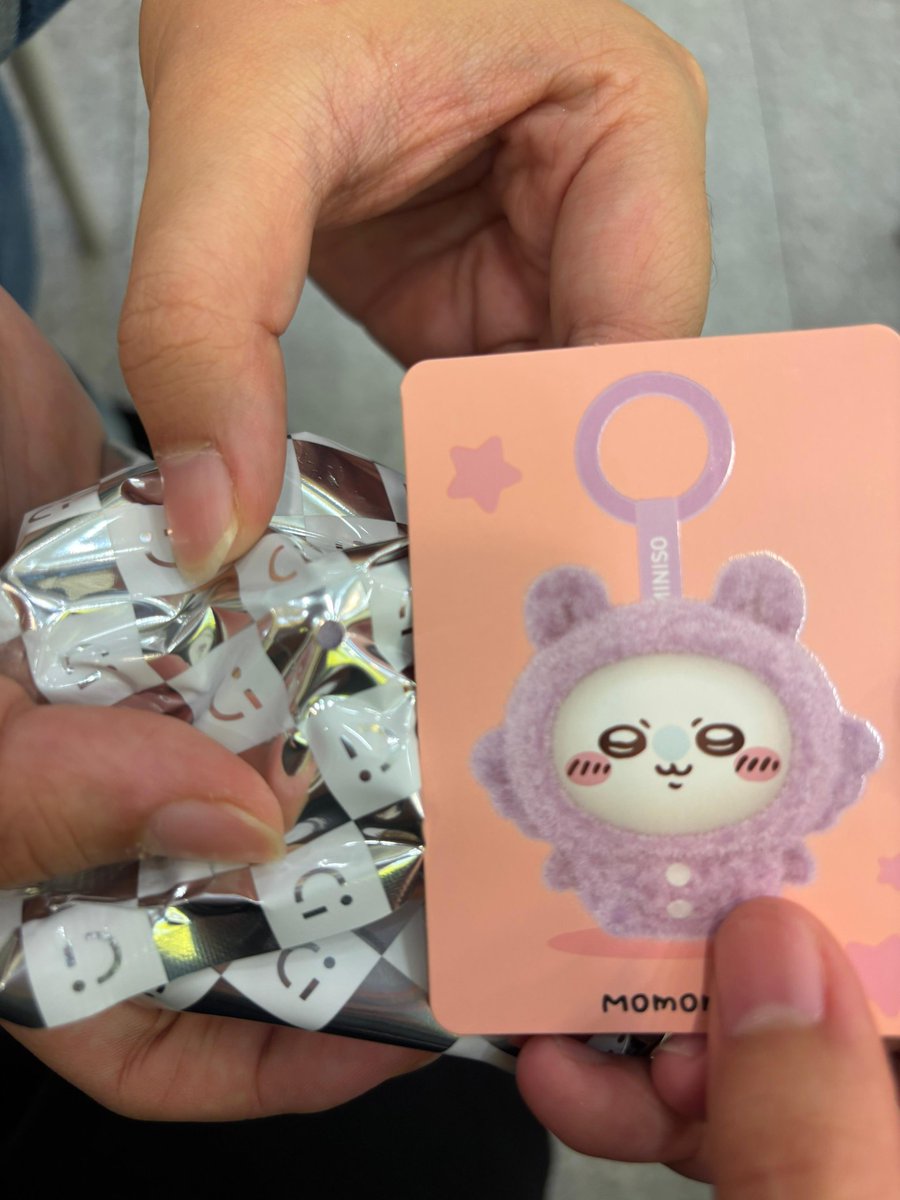 tengeling's tweet photo. WTS - WTT CHIIKAWA FACE PAJAMA FACE SWAPPING MOMONGA (wtt to usagi)

♡160k (miniso retail price)
♡condition box unsealed

hit me up on dm! bisa cod sekitar setiabudi bandung!

#zonauang #warungchiikawa
#zonajajan https://t.co/Z9dmpM98XM