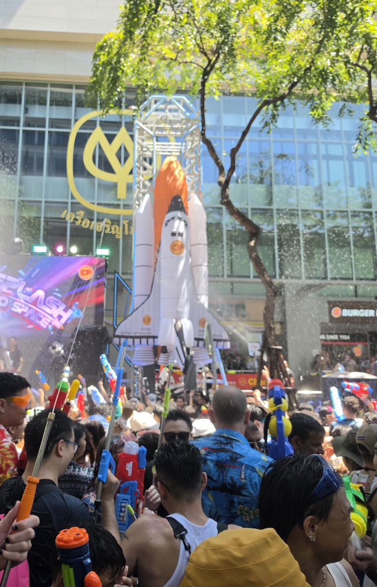 เหน่ย tweet media