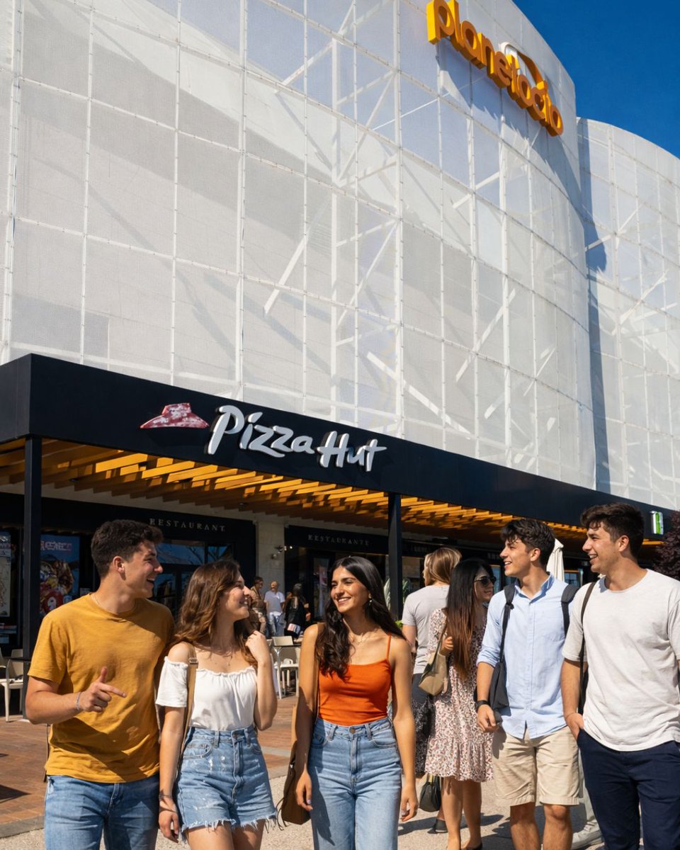 Centro Comercial Planetocio tweet media