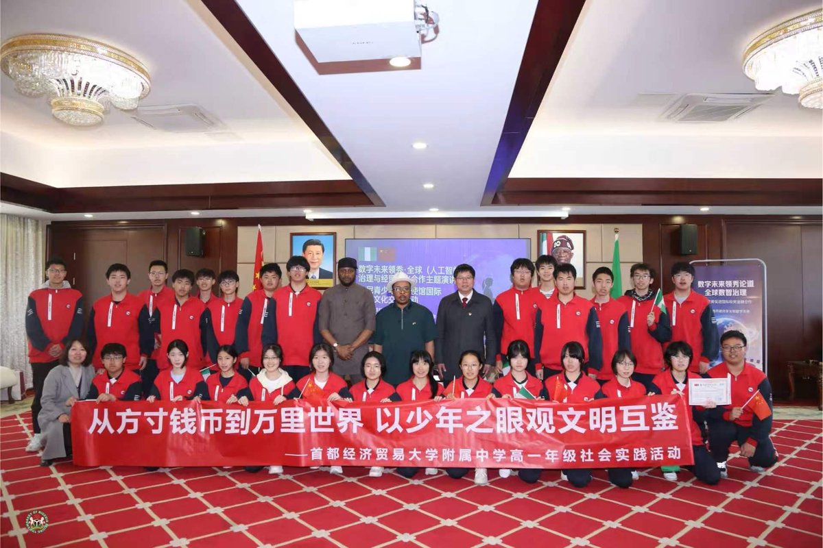 embassy_beijing's tweet photo. Future Leaders in Action: Students engage with Nigeria’s rich heritage through an enriching cultural exchange at the Embassy. https://t.co/dopRw0X2NR
