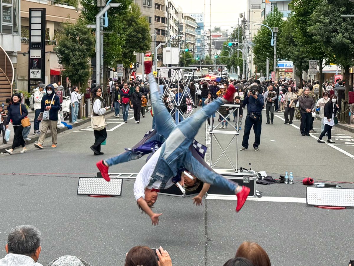 高円寺びっくり大道芸 tweet media