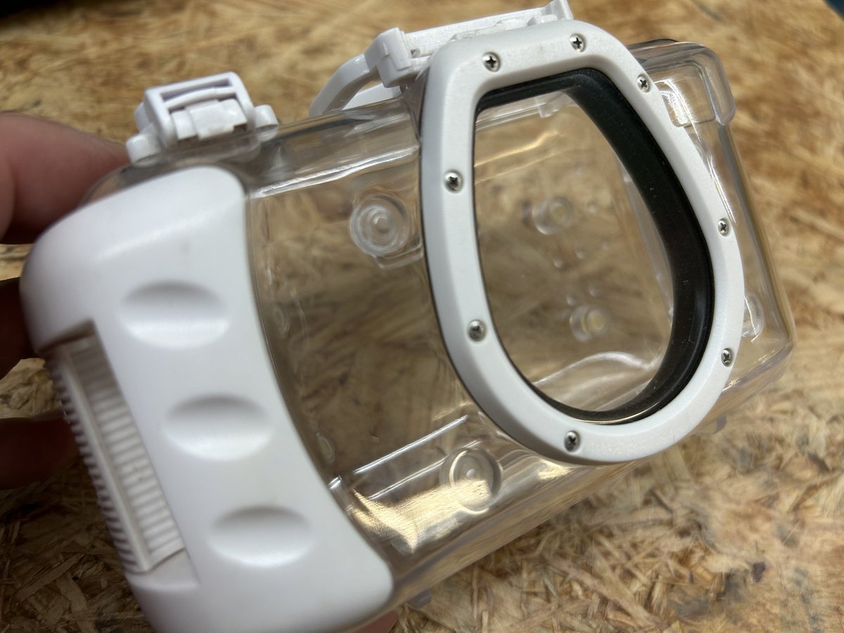 Toretoru_kaden's tweet photo. 希少トイカメラ

スーパーヘッズ
BABYLON4が入荷しました🙌

通電確認OK🆗

しかも防水ケース付属！

なかなか出回らないカメラですので、気になる方はお早めに〜！ https://t.co/xe0EFzZLjA