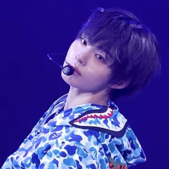 AT3LiaViGc95462's tweet photo. ケイジュむっちゃカッコいい♡
目ヂカラすごい
#케이주
#인기가요 #킥플립 #KickFlip #거꾸로 #Backward https://t.co/jGkQPfjOtS