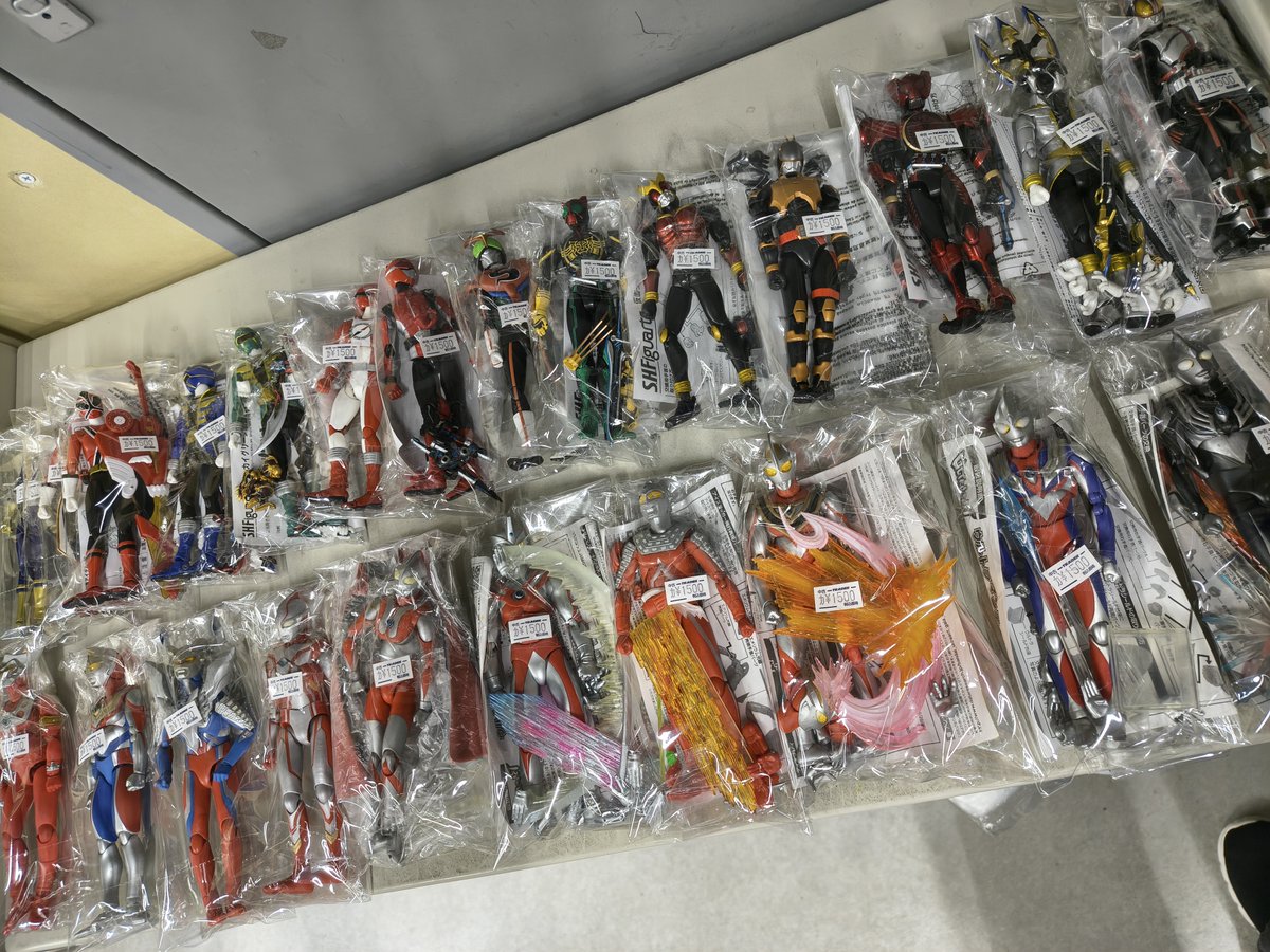 本店4階】 S.H.フィギュアーツやULTRA-ACTのジャンクフィギュア 