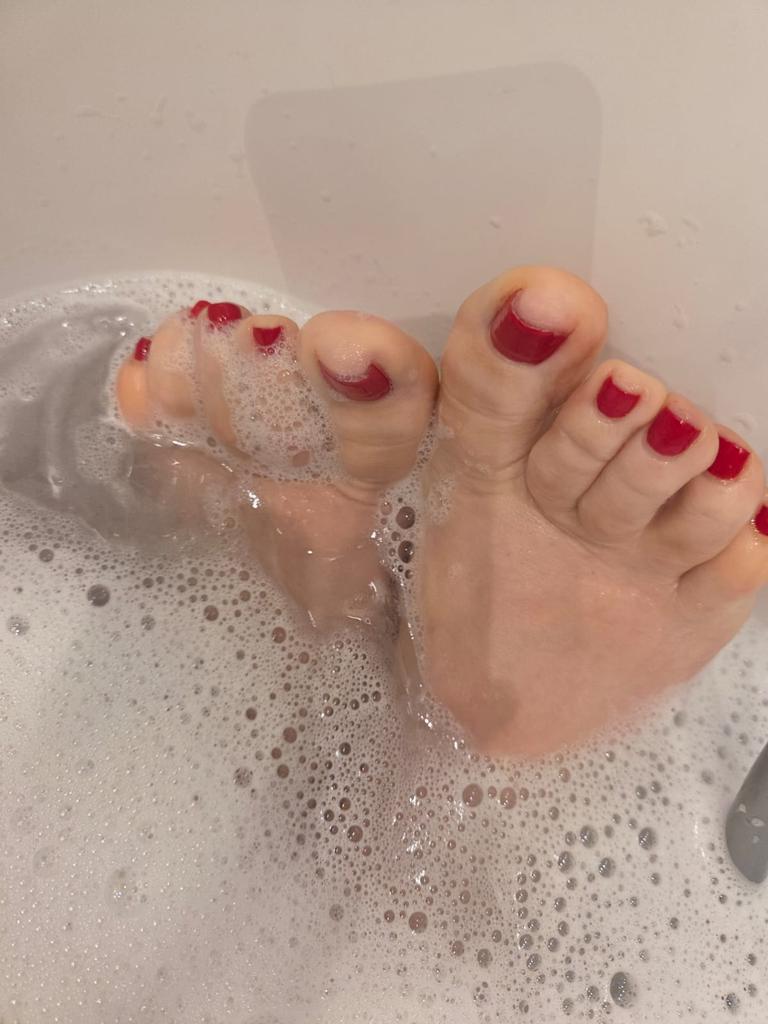 Les jouets de la Marquise tweet media