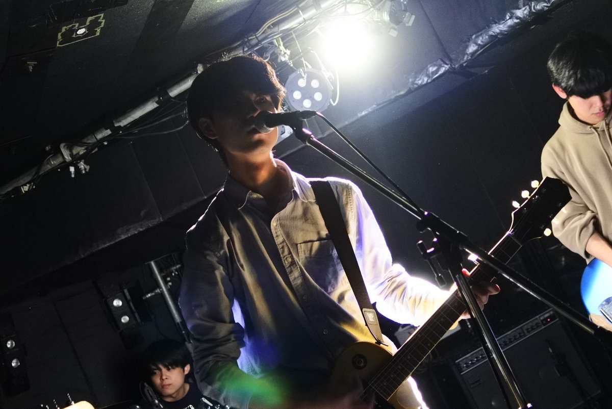 Alcedo427's tweet photo. ✽LIVE PHOTO✽

2026.4.11(土)@下北沢DaisyBar

DaisyBar 21th Anniversary
「Door」

お越しいただきありがとうございました！

photo by 彩音 https://t.co/YDapYlOGSf