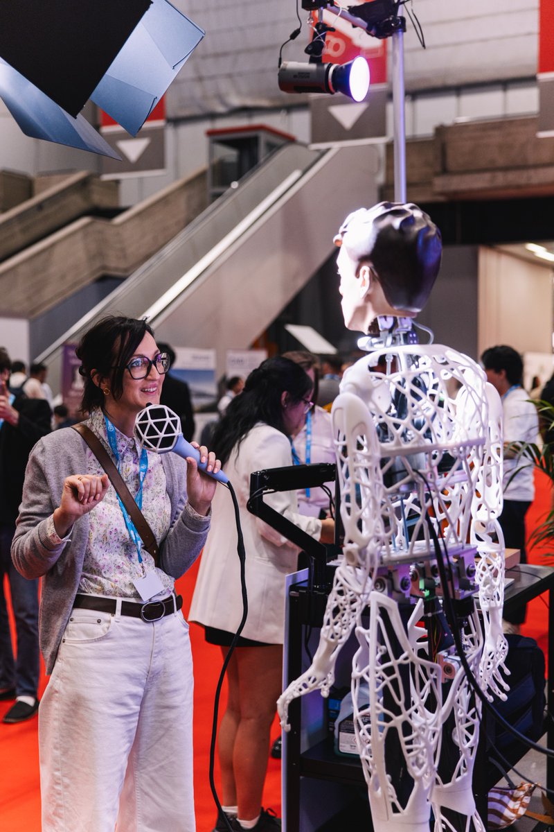 AIforGood's tweet image. CALLING EXHIBITORS! 
Last chance to be part of the AI for Good Global Summit. Join our global community and exhibit your solutions to thought leaders across the #AI ecosystem and 50+ @UN partners at #AIforGood
loom.ly/0JGTjRw