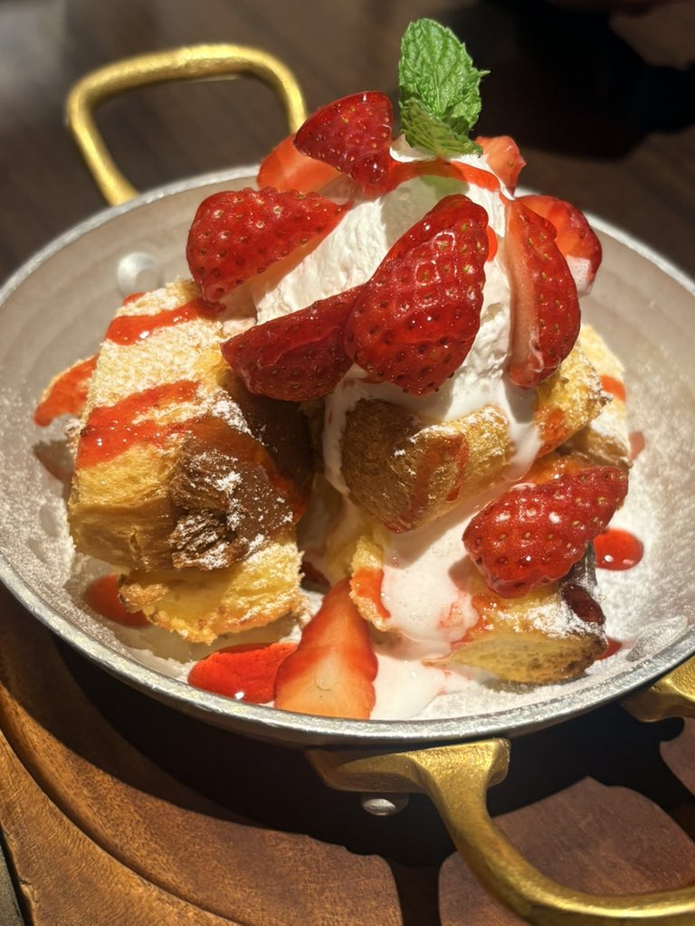 #リエラジ 第268回ありがとうございました！

和奏ちゃんの考え方、本当に憧れる……！！強くてかっこいい！！

そしてやっとこの前3人でご飯行けました！！楽しかったなぁ✨
確か7時間くらい喋ってたような…笑
#lovelive #Liella