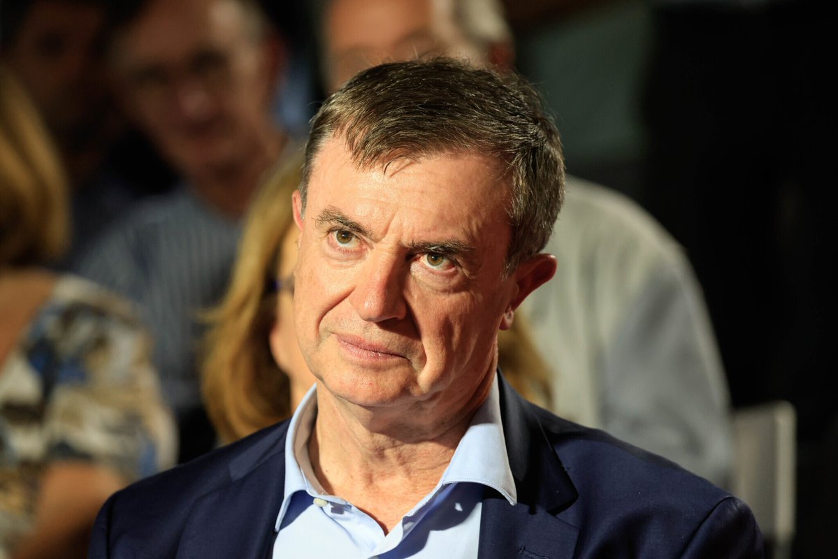 Le Parisien tweet media